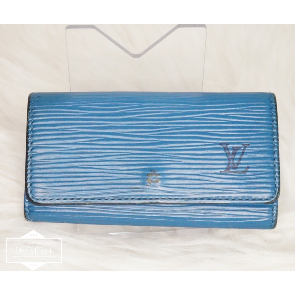 •Authentic Louis Vuitton Multicles 4•